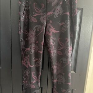 Floral Patterned Pants in Black and Pink